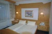 Hotel Haus Bischofer 3*